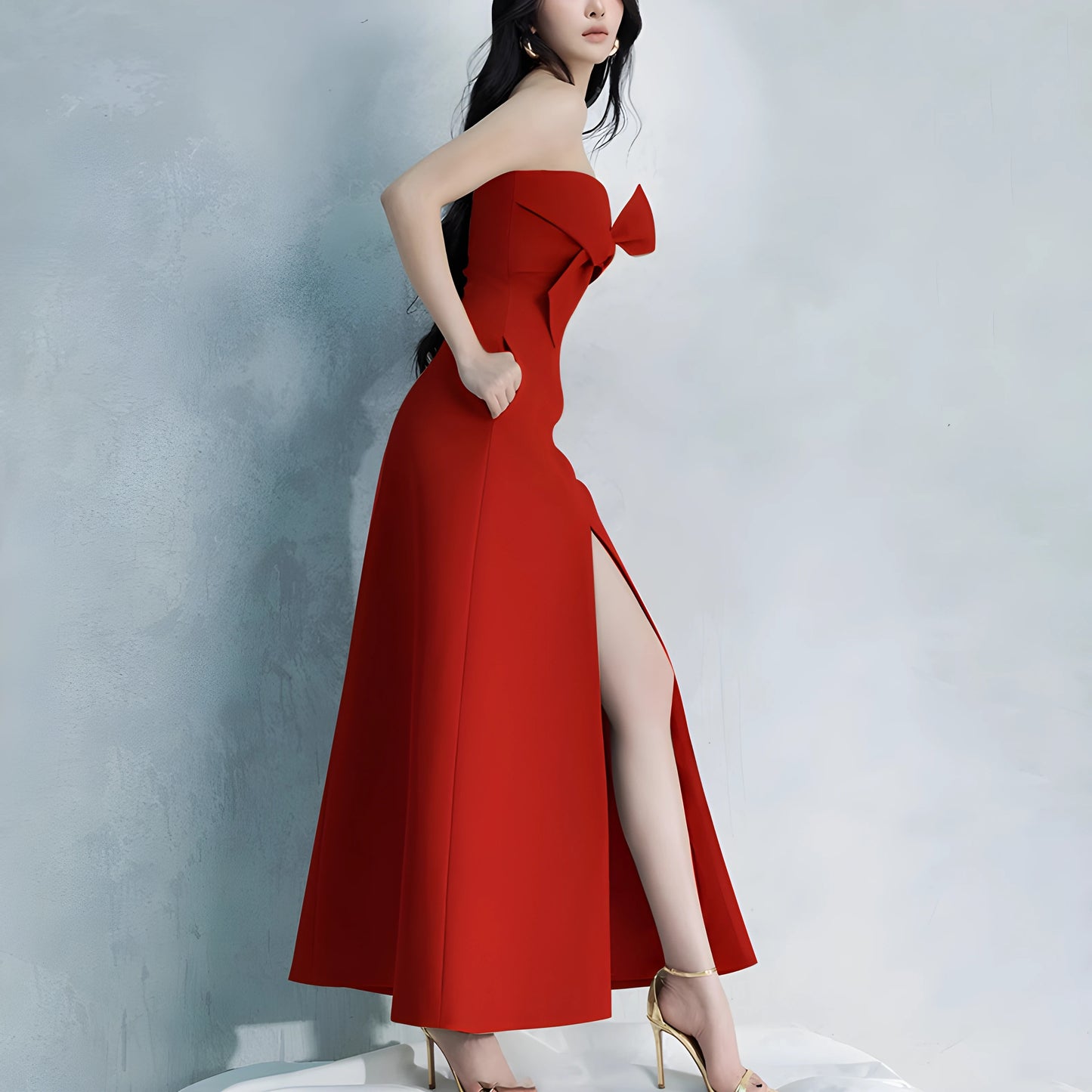 YUREINE Elegance Strapless Red Bow Gown