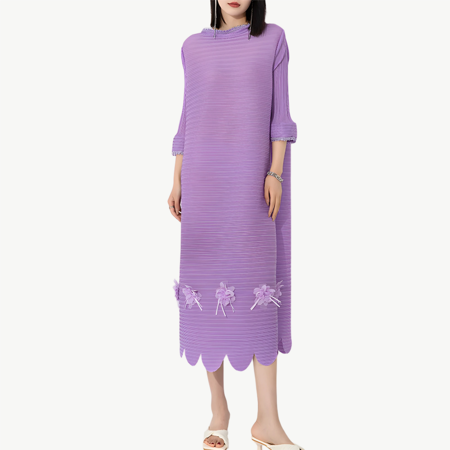 YUREINE Versa Bloom Appliqué Midi Dress