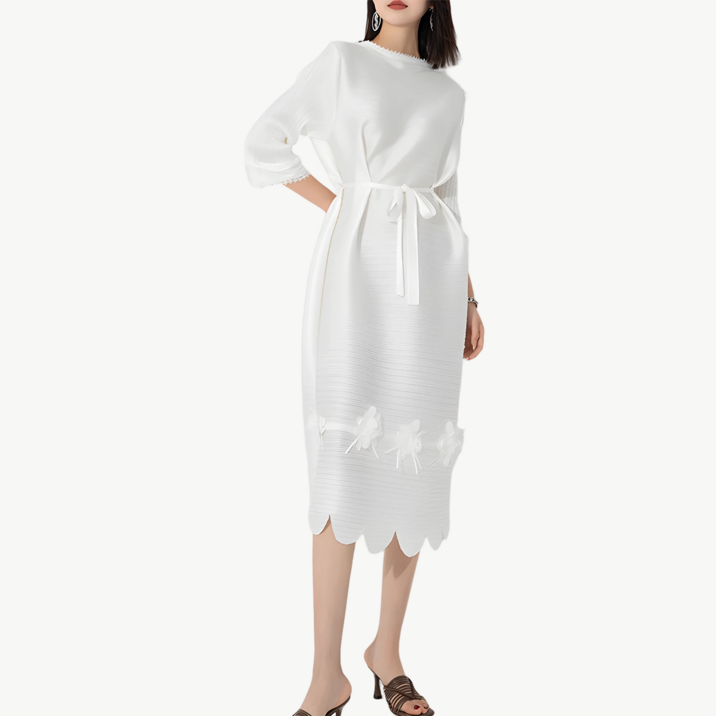 YUREINE Versa Bloom Appliqué Midi Dress