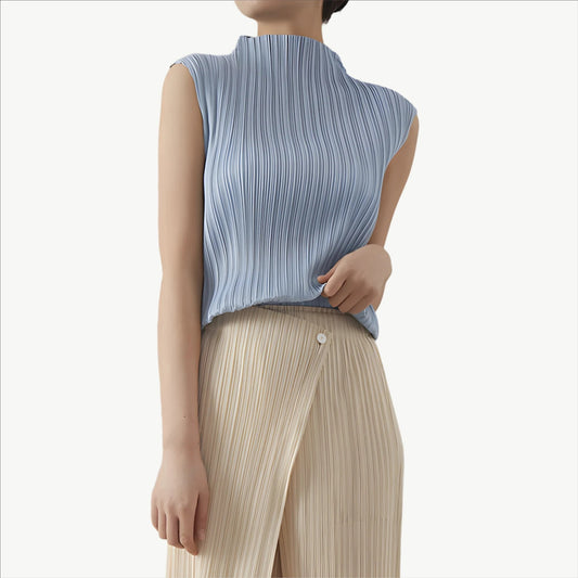 YUREINE Versa Top Minimalist Pleats with Timeless Elegance