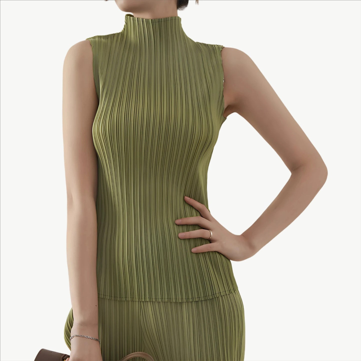 YUREINE Versa Top Minimalist Pleats with Timeless Elegance