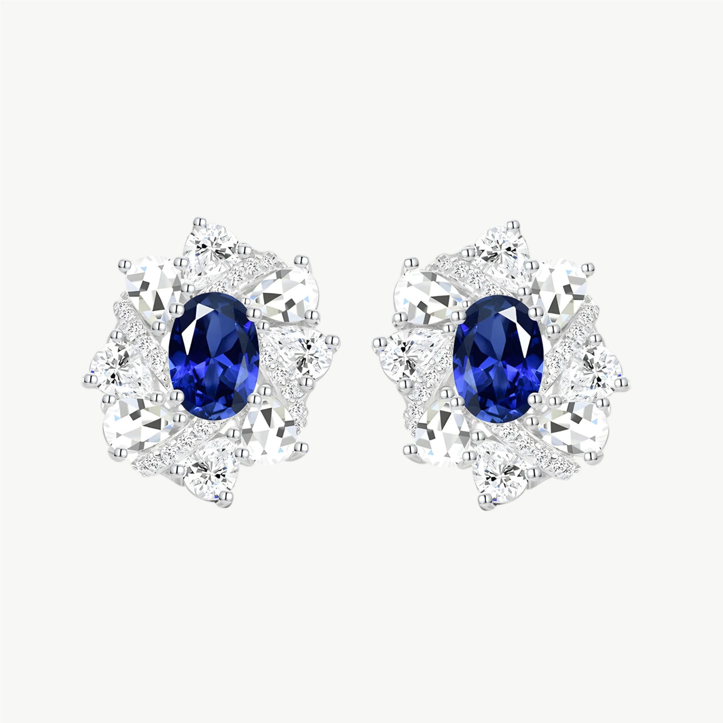 YUREINE Éclat Cluster Stud Earrings