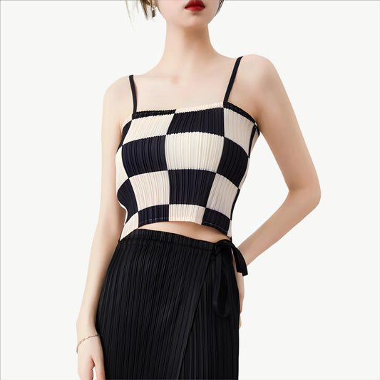 YUREINE Versa Checkered Pleated Crop Top