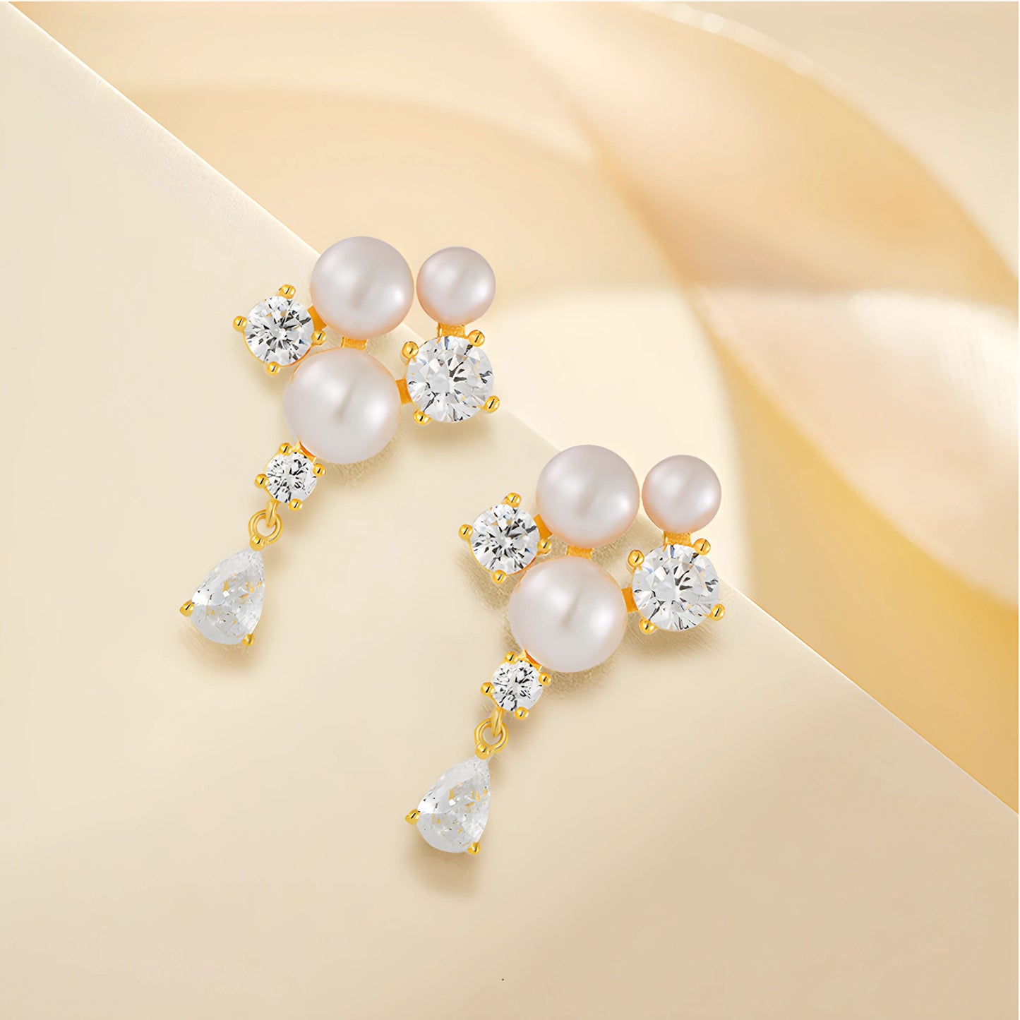 YUREINE Éclat Dazzling Freshwater Pearl and Zircon Drop Earrings