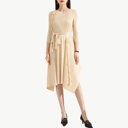 YUREINE Versa Pleated Floral Midi Dress