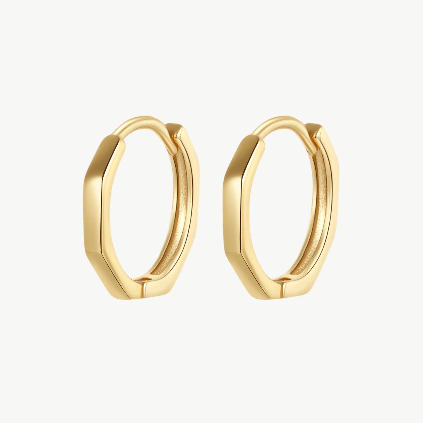 YUREINE Éclat Geometric Huggie Hoop Earrings