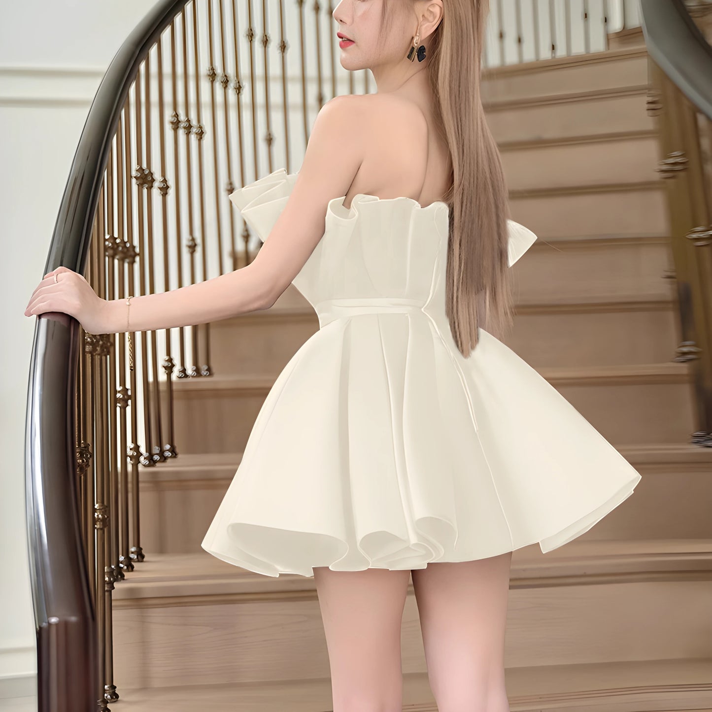 YUREINE Eleganz Skulpturales Cremefarbenes Strapless Minikleid