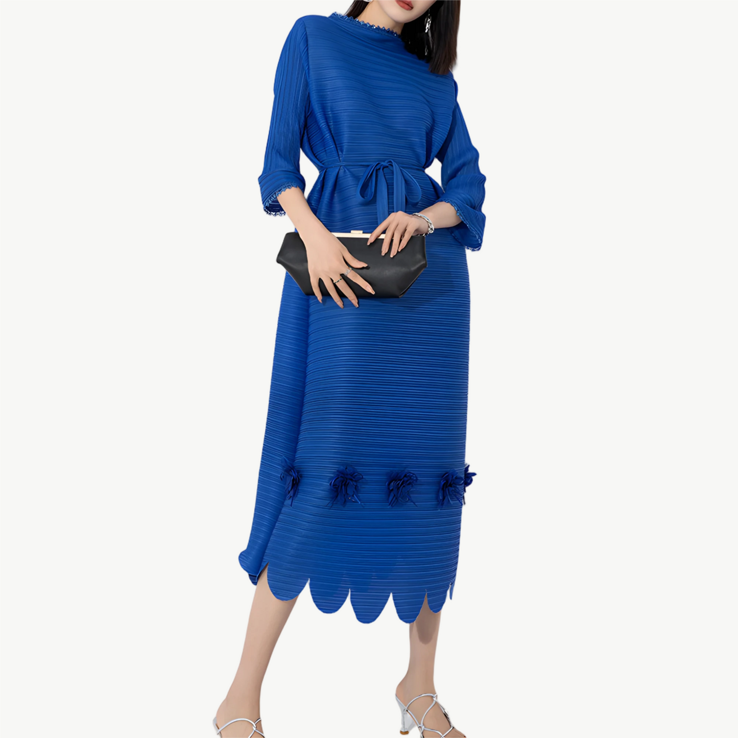 YUREINE Versa Bloom Appliqué Midi Dress
