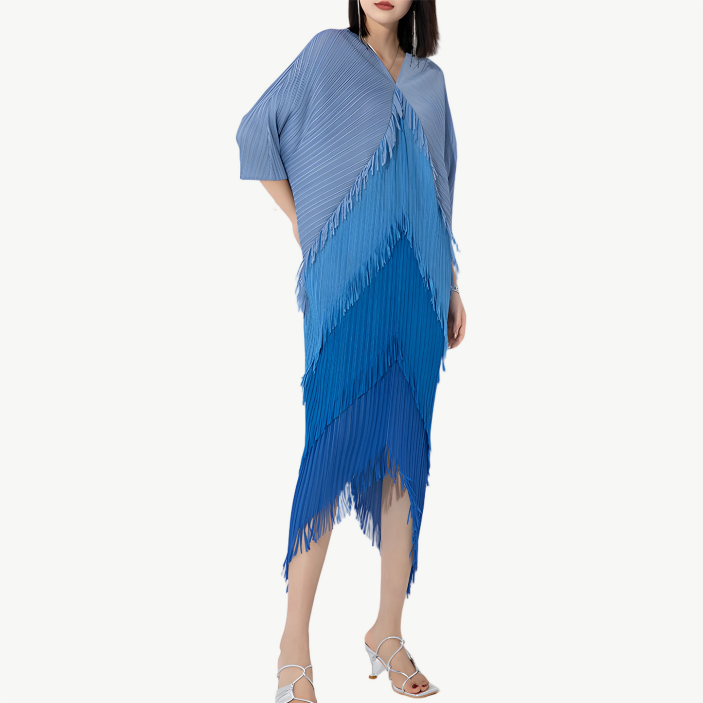 Versa plissiertes Kleid mit Fransen im Farbverlauf