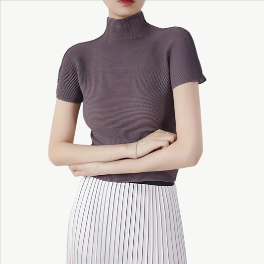 YUREINE Versa Top Elegante Falten mit moderner Raffinesse