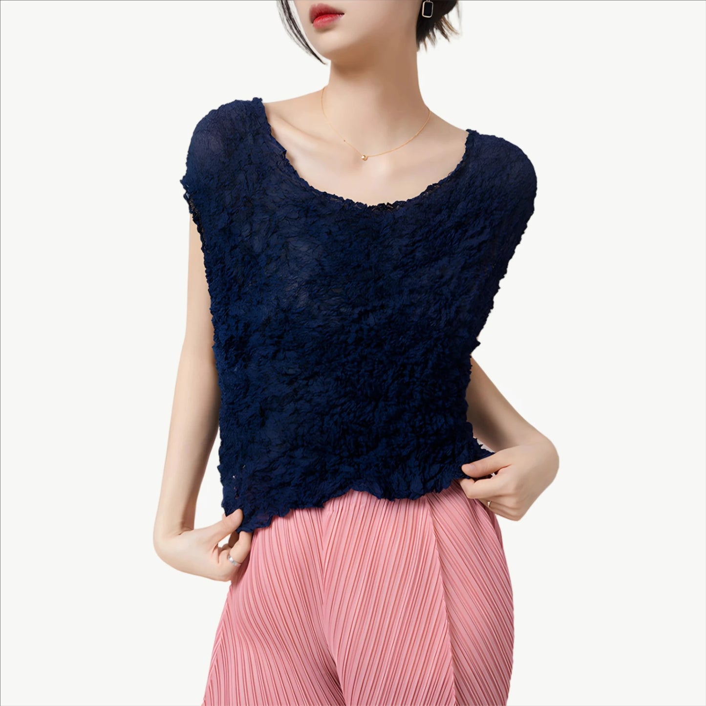 YUREINE Versa Geknitterte Bluse