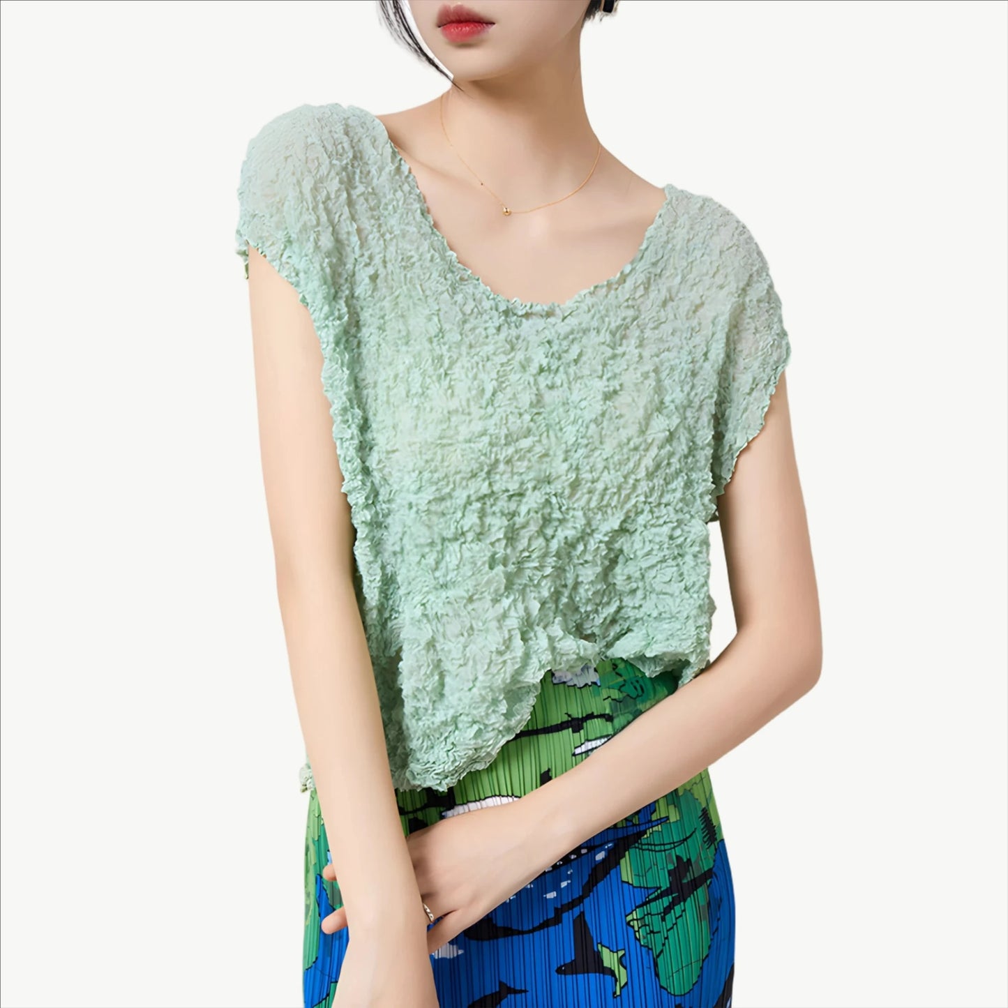 YUREINE Versa Geknitterte Bluse