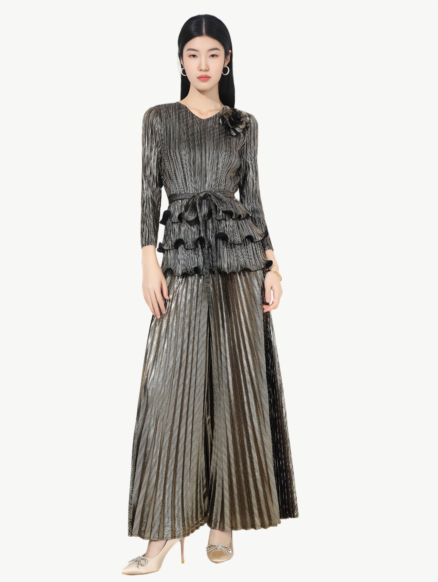 YUREINE Versa Metallic Pleated Two-Piece Set